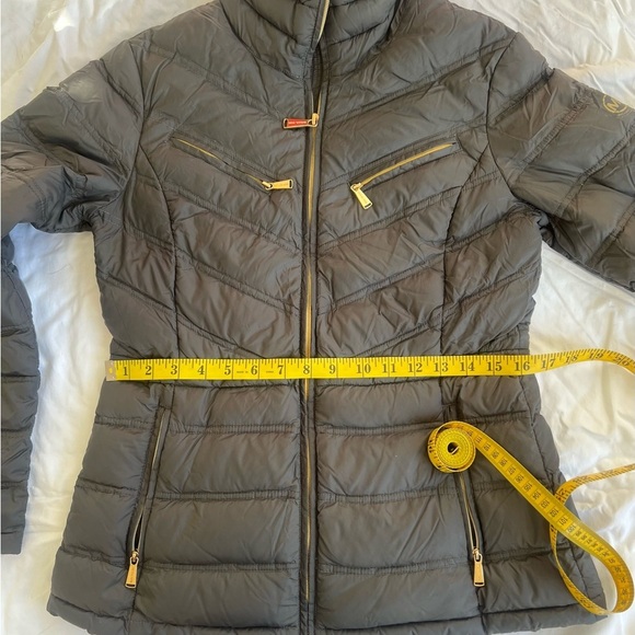 Micheal Kors Light Down Puffer Coat Jacket Small Black w/ Gold Hardware - Picture 6 of 10